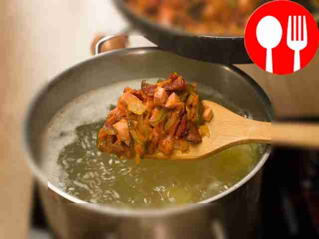 Place the fried ingredients in a saucepan with...