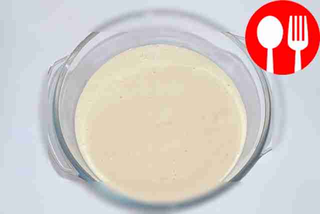 Prepare the dough, make a dough, put yeast, 2...