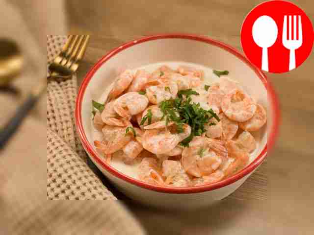 Shrimp in creamy parmesan sauce