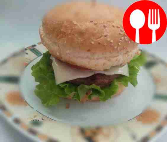 Сытный чизбургер с телятиной