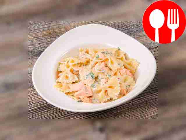 Farfalle with red fish