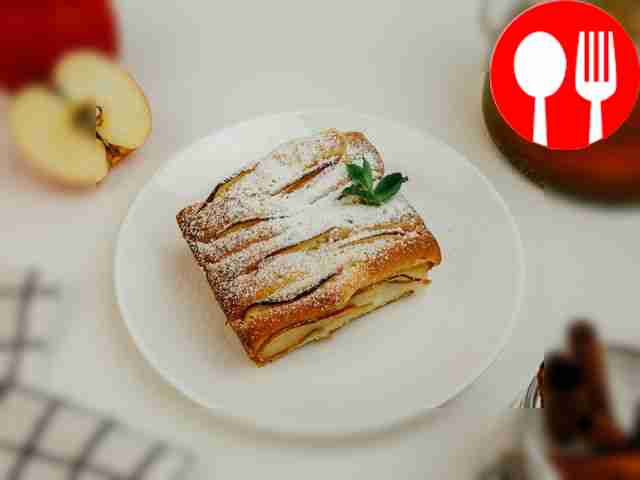 Ванильный кекс с яблоками