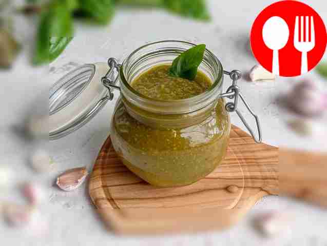 Брусничный соус песто для капрезе