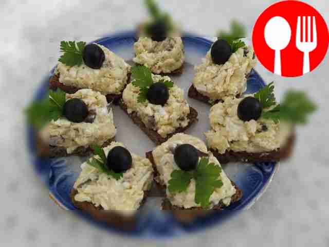 Mackerel and cheese bruschetta