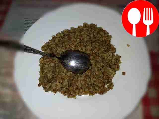 Супербыстрая гречка «Хмели-Сунели» с тушенкой