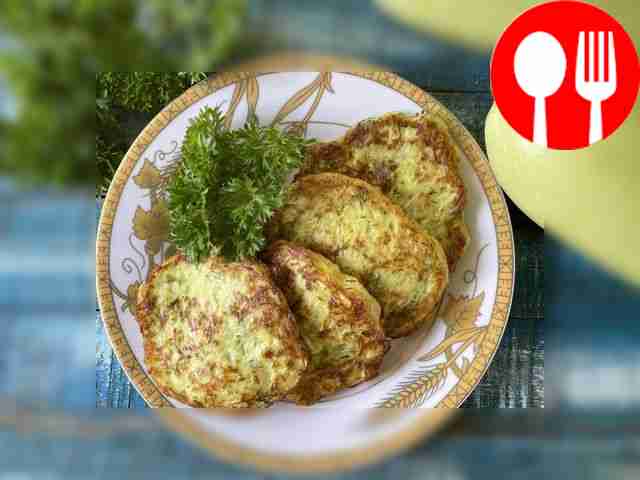 Кабачковые оладьи с сыром Zucchini pancakes with cheese