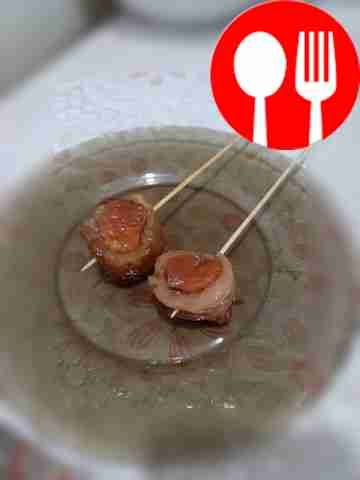 Place the fish on a wooden skewer. Fry at...