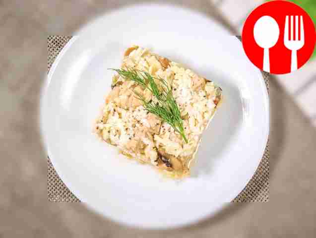 Курица, запеченная с шампиньонами и рисом