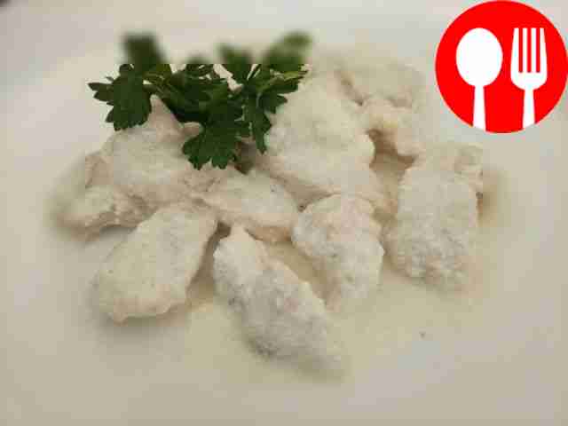 Classic recipe for chicken fillet in cream