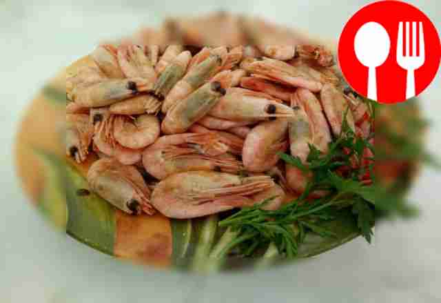 Shrimp with lemon in the microwave