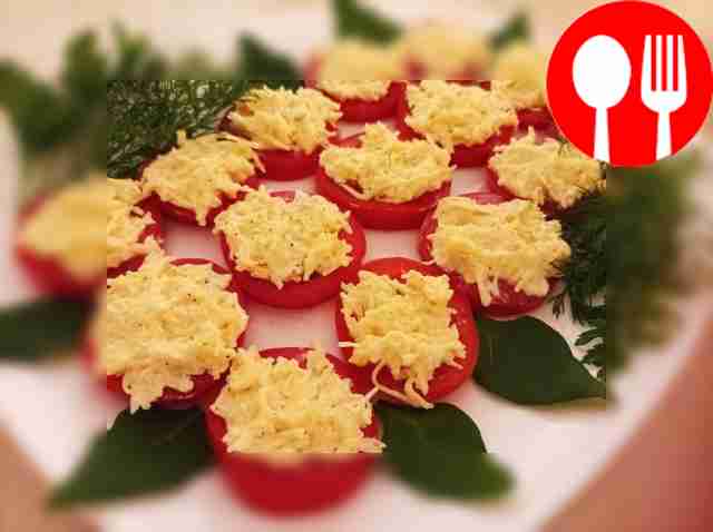 Аппетитные помидоры под сыром Appetizing tomatoes with cheese
