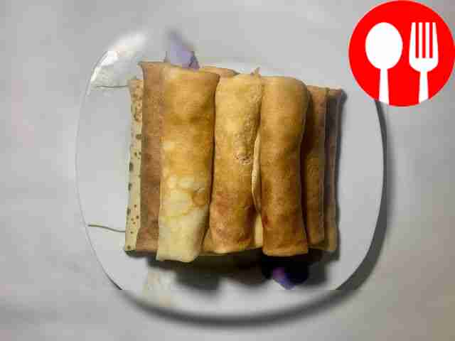 Блины с вишней под сметаной