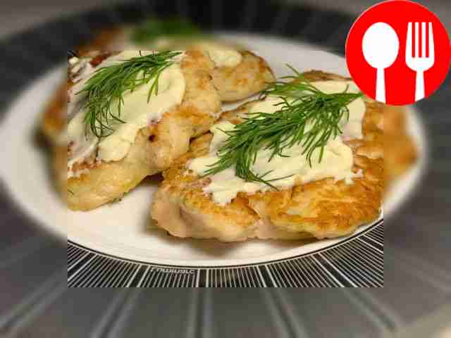 Куриные оладьи с сыром на кефире