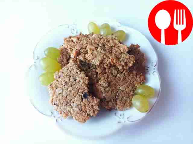 Печенье-гранола с овсяными хлопьями и орехами