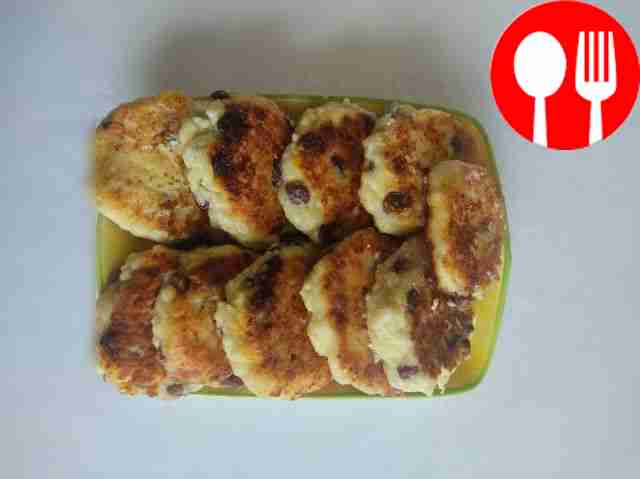 Аппетитные сырники с изюмом Appetizing cheesecakes with raisins