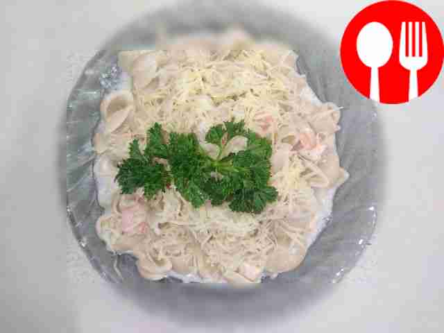 Flavorful pasta with salmon and shrimp