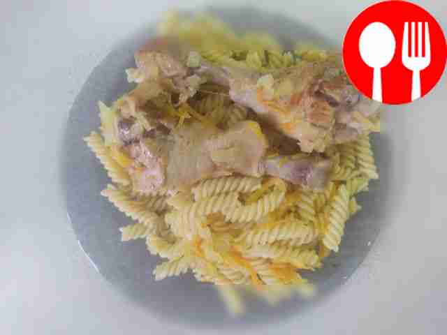 Быстрые макароны с курицей