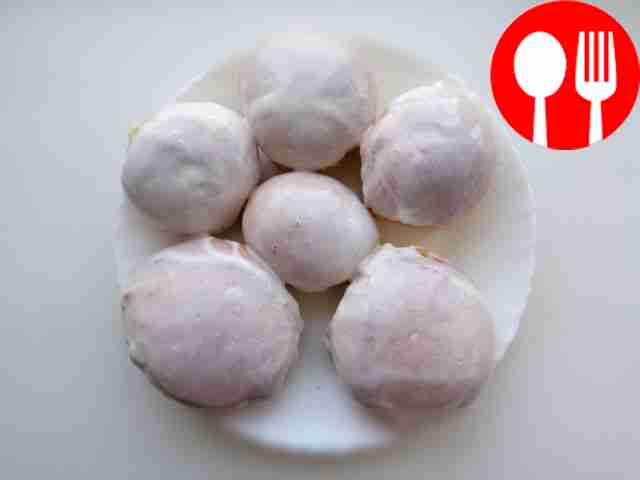 Mix sour cream with sugar. Place the finished...