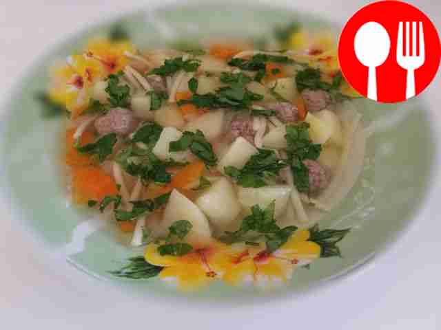 Домашний суп с фрикадельками