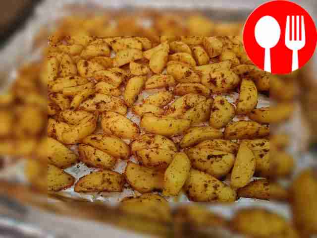 Картофель по-деревенски с золотистой корочкой