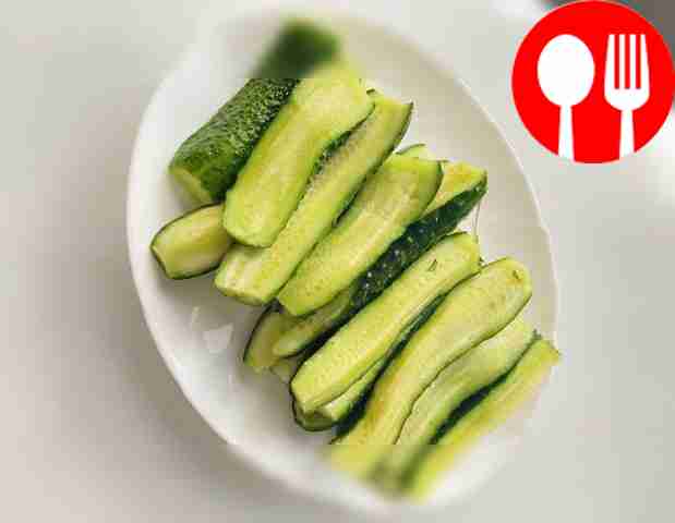 Lightly salted crispy cucumbers