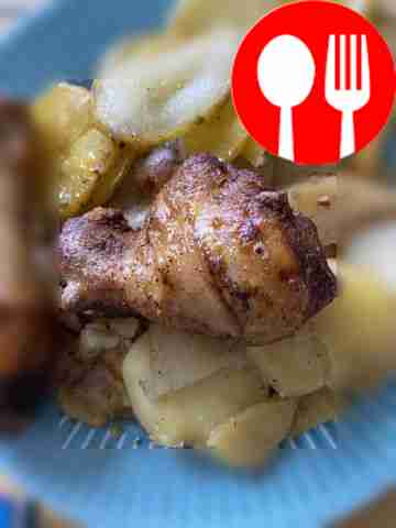 Картофель с куриными ножками в духовке