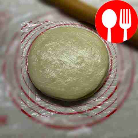 Смажьте каждую лепешку сливочным маслом и...