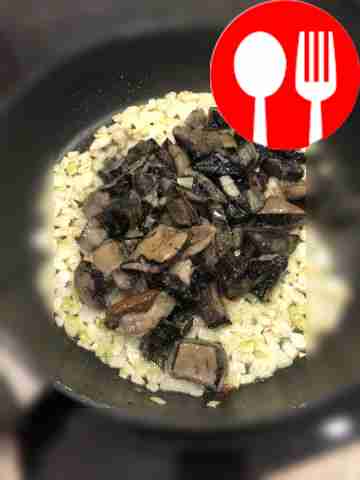 Finely chop the onion, fry in vegetable oil...