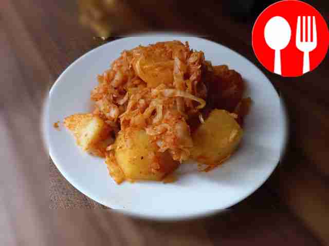 Тушеная капуста с картофелем и грибами