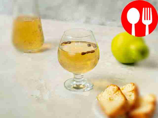 Quince liqueur with pineapple