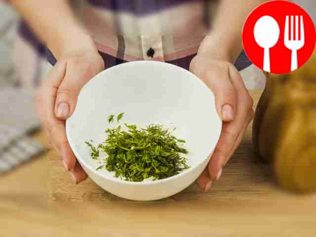 Place the dill in a deep bowl.