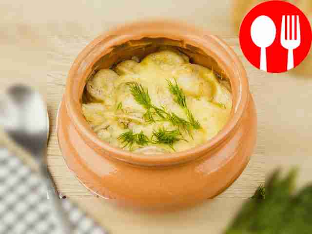 Пельмени, запеченные со сметаной