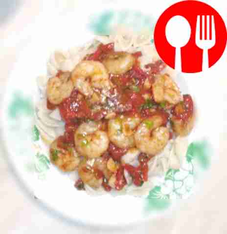 Pasta with shrimp in tomato sauce