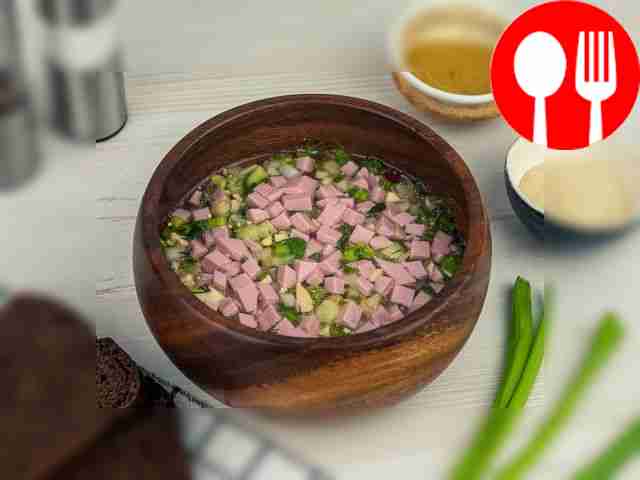 Окрошка на уксусе и воде с вареной колбасой