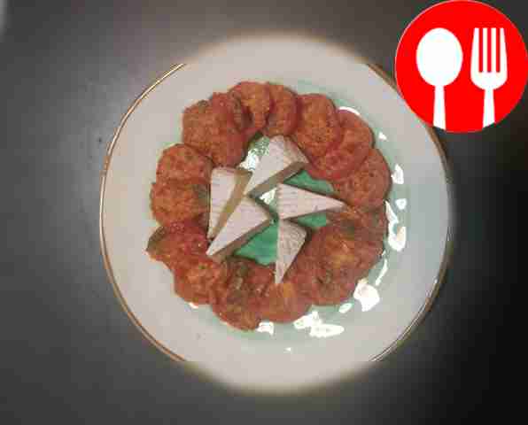 Sun-dried tomatoes with garlic and cheese