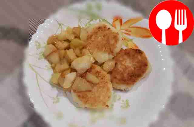 Amazing cheesecakes with caramel apples