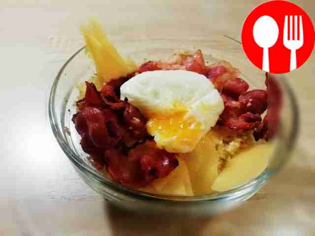 Couscous with bacon and egg
