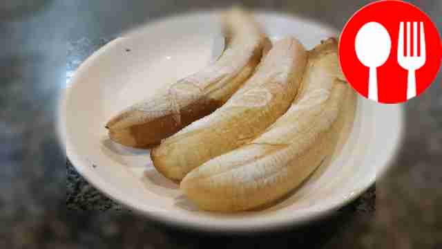 Peel the bananas and place them in the freezer...