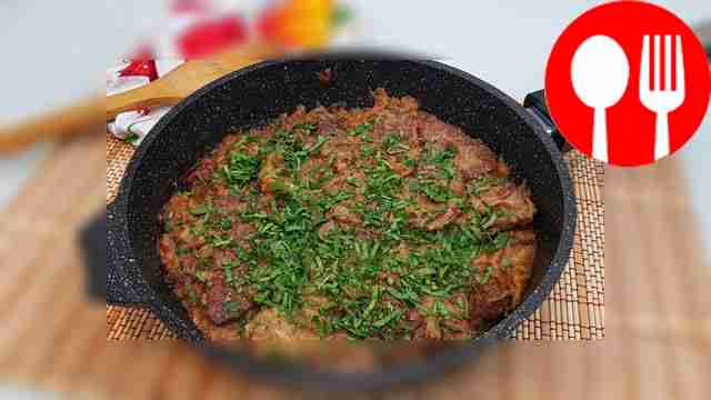 Говядина в луковом соусе