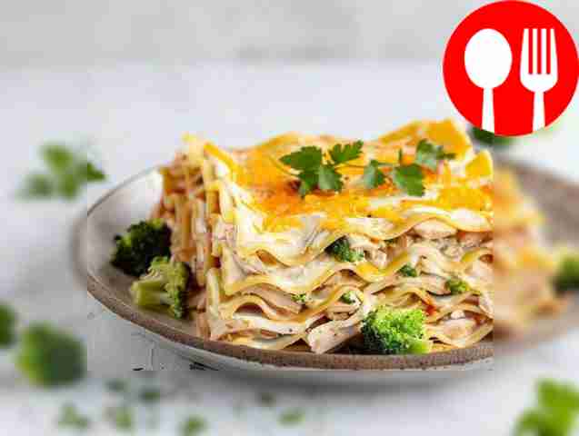 Ароматная лазанья с куриным филе и брокколи
