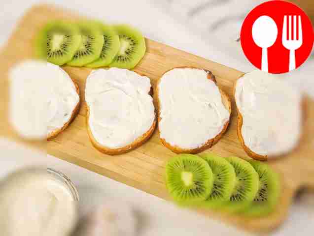 Mix sour cream and garlic. Lubricate the...