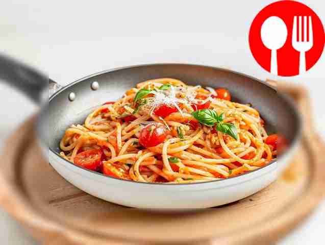 Спагетти с базиликом и томатами