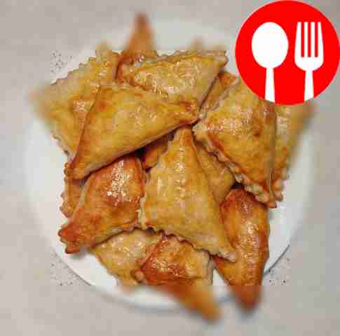 Appetizing envelopes with cheese filling