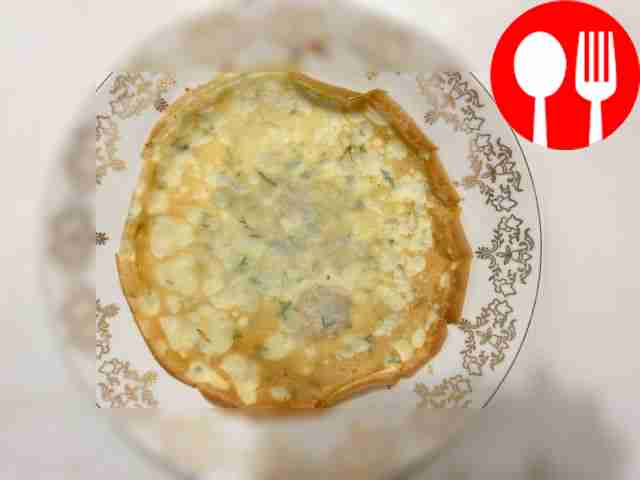 Flavorful pancakes with cheese and herbs