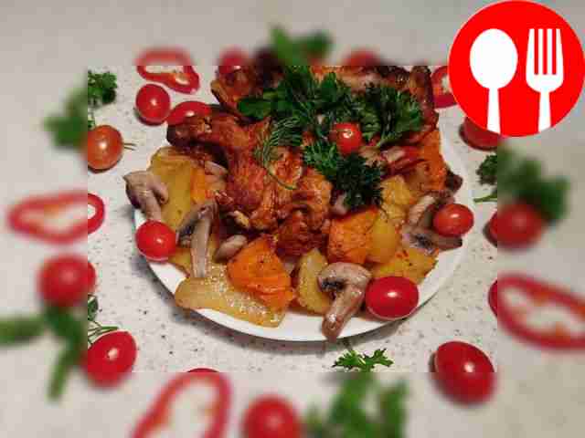 Сочное жаркое из свиных ребрышек с грибами