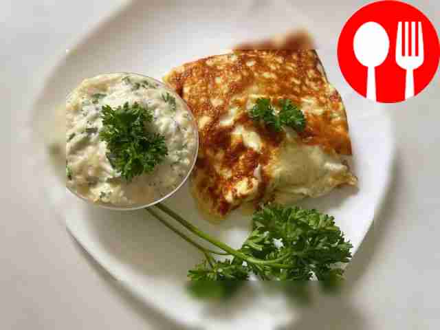 Яичный конвертик с сыром