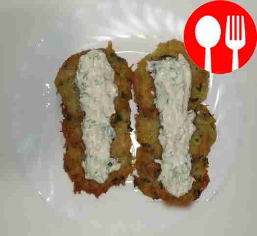 Деруны в сметанном соусе