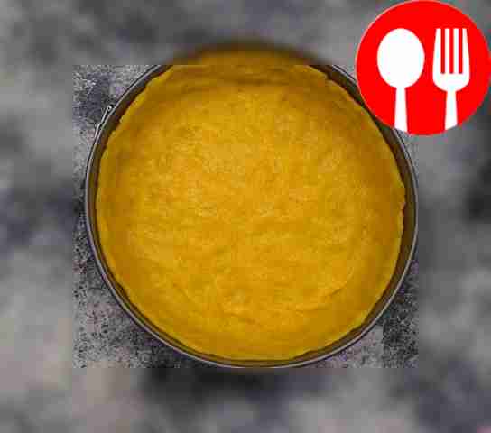 В разъемную форму поместите тесто и...