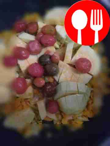 Обжарьте лук с морковью, затем добавьте...