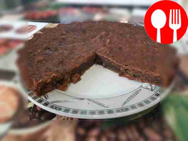 Carrot cake with cocoa